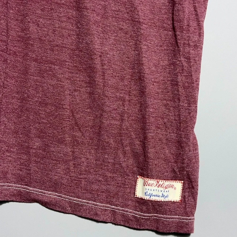 True Religion Graphic T Shirt Mens‎ Size Large Heather Maroon Sportswear